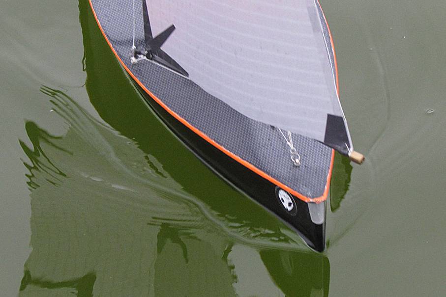 club nautique du luco jardin du Luxembourg Paris pond boat
