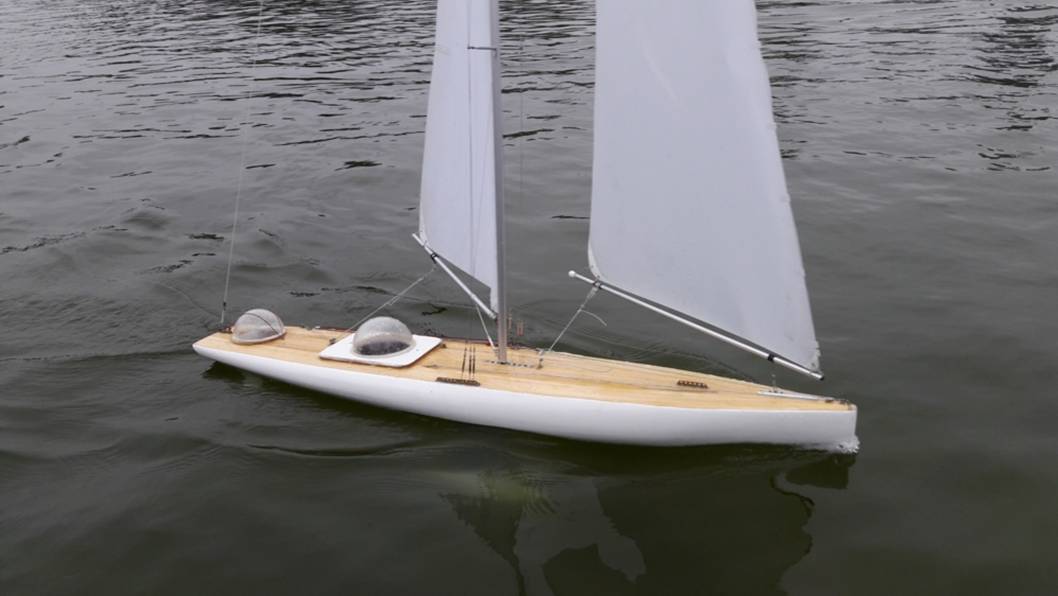 club nautique du luco jardin du Luxembourg Paris pond boat
