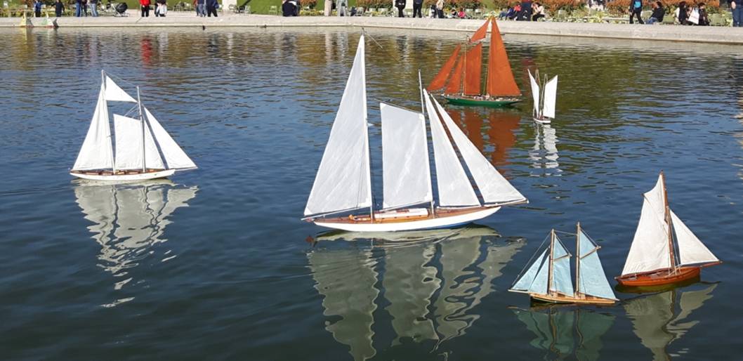 club nautique du luco jardin du Luxembourg Paris pond boat