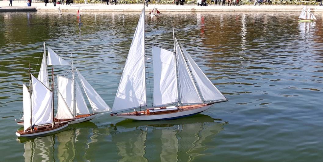 club nautique du luco jardin du Luxembourg Paris pond boat