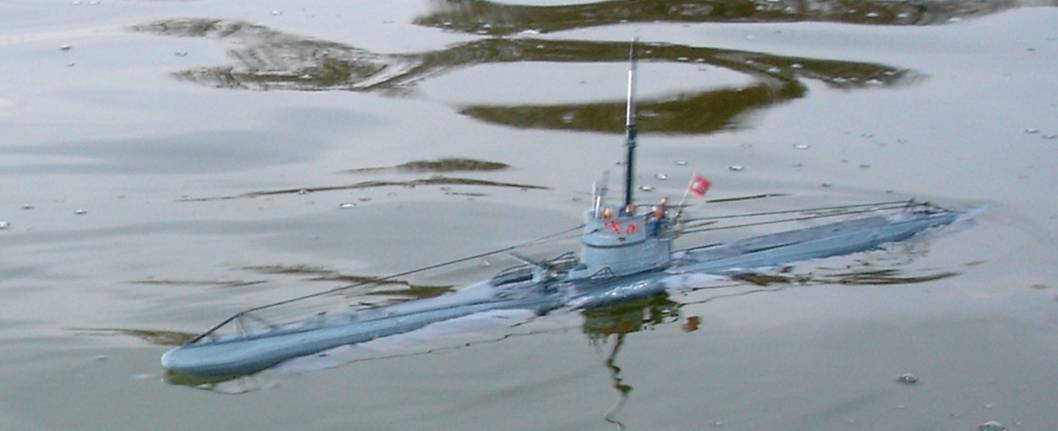 club nautique du luco jardin du Luxembourg Paris pond boat