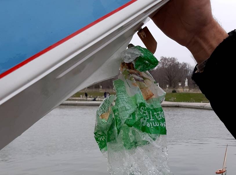 club nautique du luco jardin du Luxembourg Paris pond boat