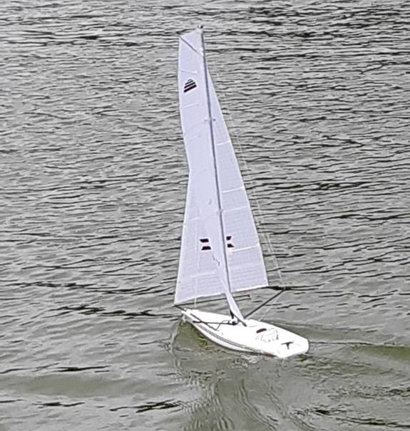 club nautique du luco jardin du Luxembourg Paris pond boat