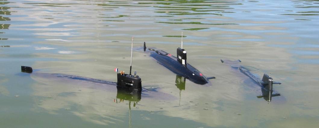 club nautique du luco jardin du Luxembourg Paris pond boat