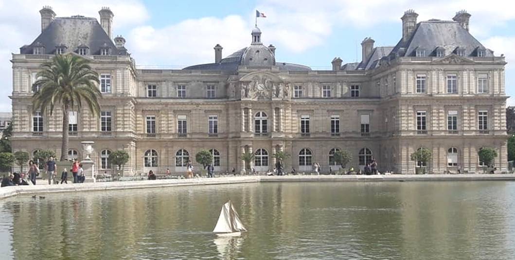 club nautique du luco jardin du Luxembourg Paris pond boat