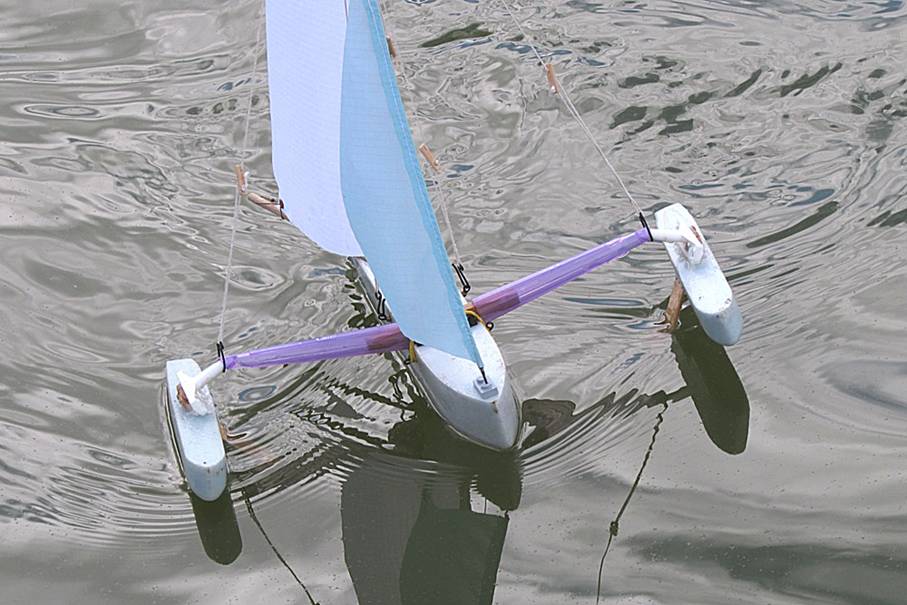 club nautique du luco jardin du Luxembourg Paris pond boat