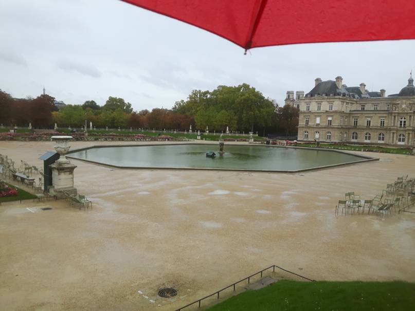 club nautique du luco jardin du Luxembourg Paris pond boat