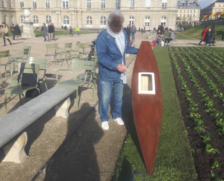 club nautique du luco jardin du Luxembourg Paris pond boat