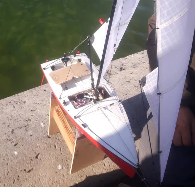 club nautique du luco jardin du Luxembourg Paris pond boat