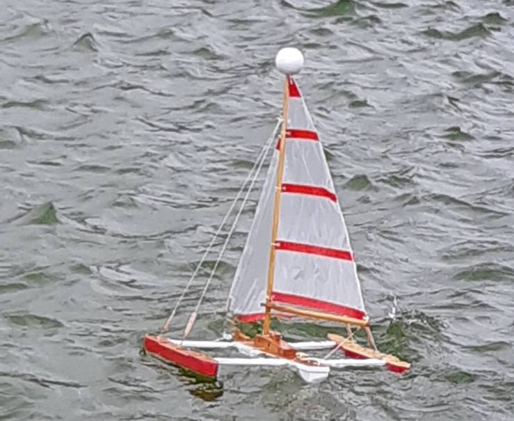 club nautique du luco jardin du Luxembourg Paris pond boat