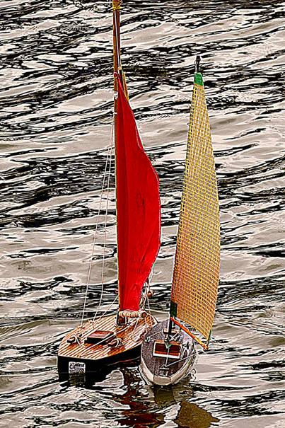 club nautique du luco jardin du Luxembourg Paris pond boat