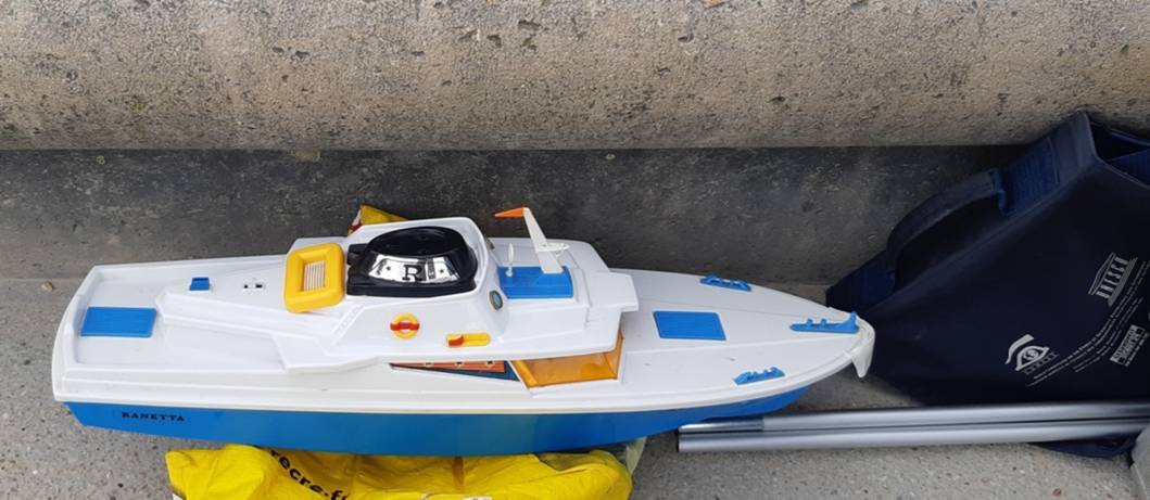 club nautique du luco jardin du Luxembourg Paris pond boat