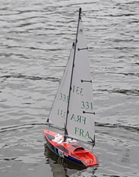 club nautique du luco jardin du Luxembourg Paris pond boat
