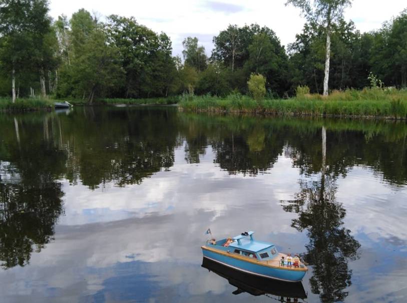 club nautique du luco jardin du Luxembourg Paris pond boat