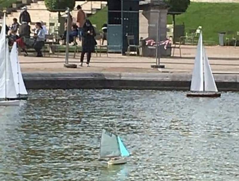 club nautique du luco jardin du Luxembourg Paris pond boat