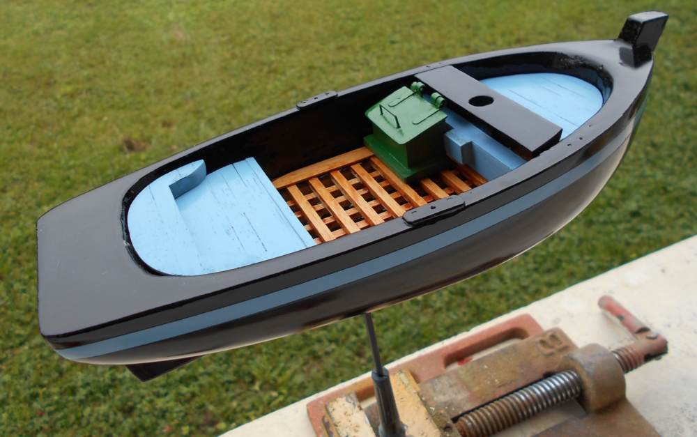 club nautique du luco jardin du Luxembourg Paris pond boat