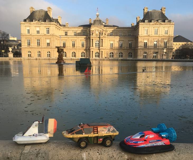 club nautique du luco jardin du Luxembourg Paris pond boat