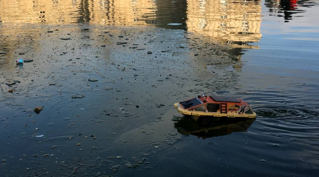club nautique du luco jardin du Luxembourg Paris pond boat