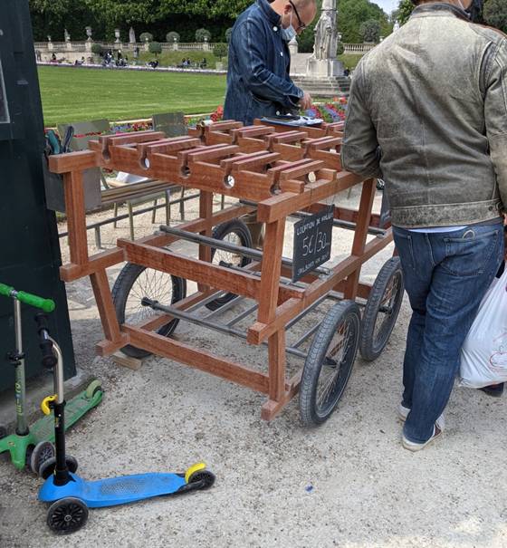 club nautique du luco jardin du Luxembourg Paris pond boat