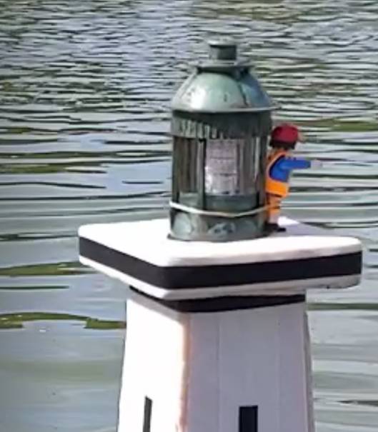 club nautique du luco jardin du Luxembourg Paris pond boat