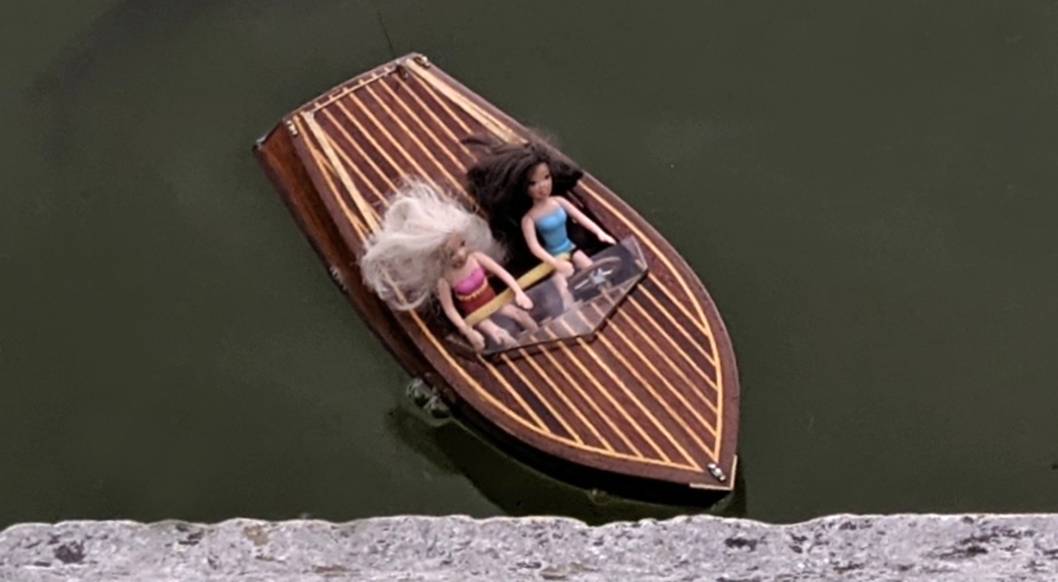 club nautique du luco jardin du Luxembourg Paris pond boat