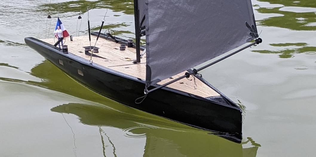 club nautique du luco jardin du Luxembourg Paris pond boat