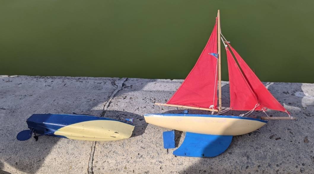 club nautique du luco jardin du Luxembourg Paris pond boat