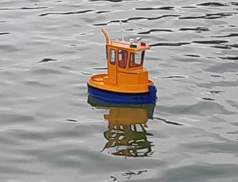 club nautique du luco jardin du Luxembourg Paris pond boat