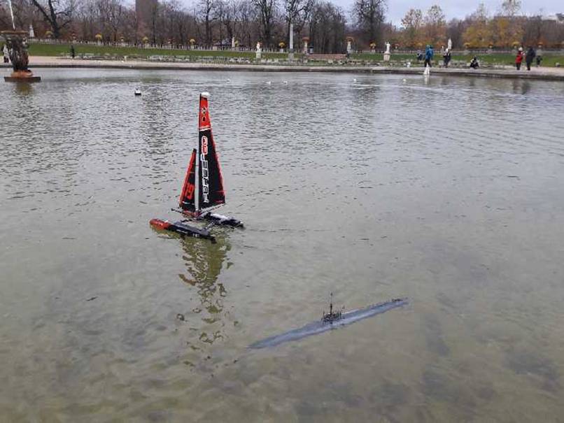 club nautique du luco jardin du Luxembourg Paris pond boat