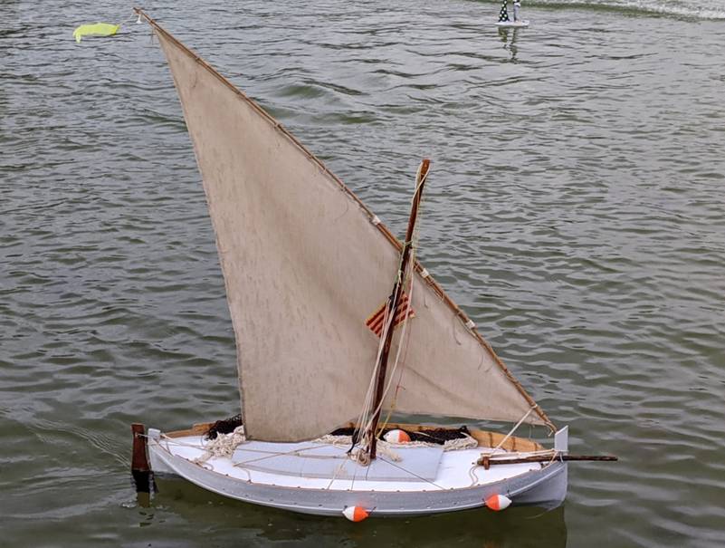 club nautique du luco jardin du Luxembourg Paris pond boat