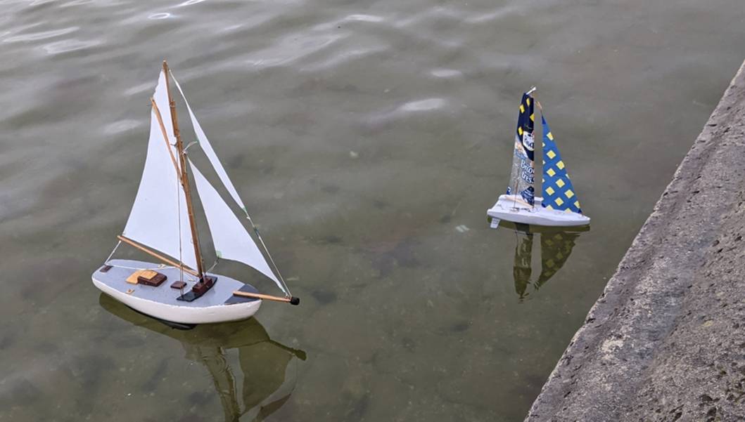 club nautique du luco jardin du Luxembourg Paris pond boat