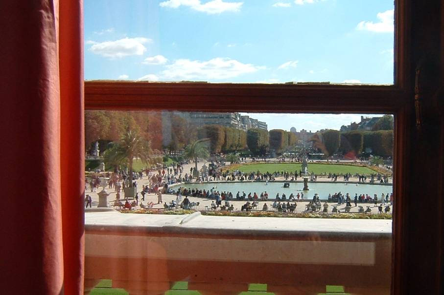 club nautique du luco jardin du Luxembourg Paris pond boat