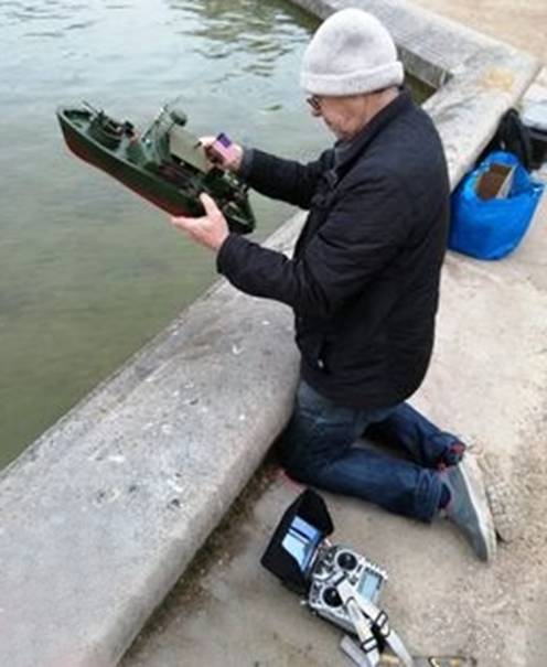 club nautique du luco jardin du Luxembourg Paris pond boat