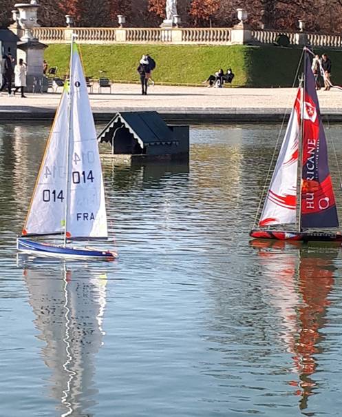 club nautique du luco jardin du Luxembourg Paris pond boat