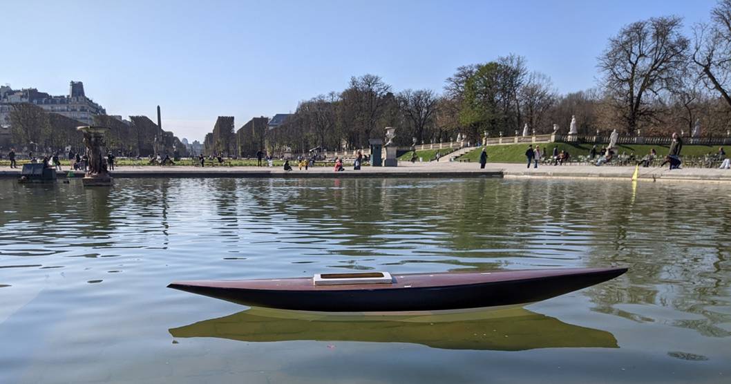 club nautique du luco jardin du Luxembourg Paris pond boat