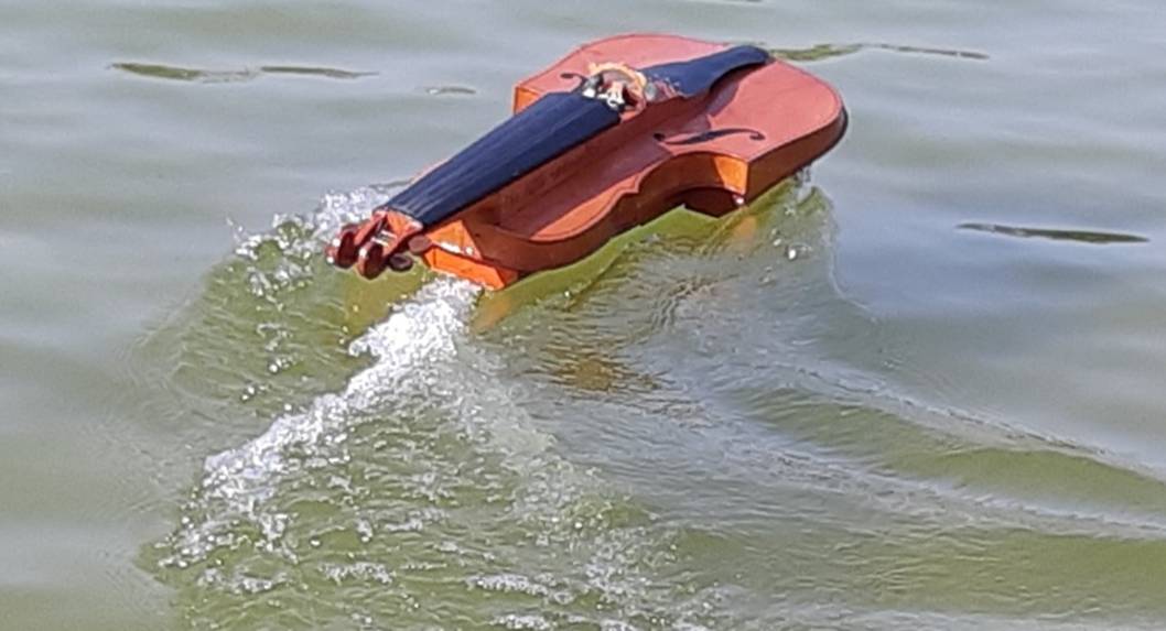 club nautique du luco jardin du Luxembourg Paris pond boat