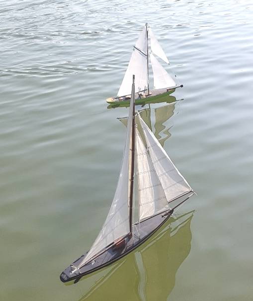 club nautique du luco jardin du Luxembourg Paris pond boat
