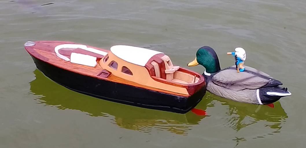 club nautique du luco jardin du Luxembourg Paris pond boat