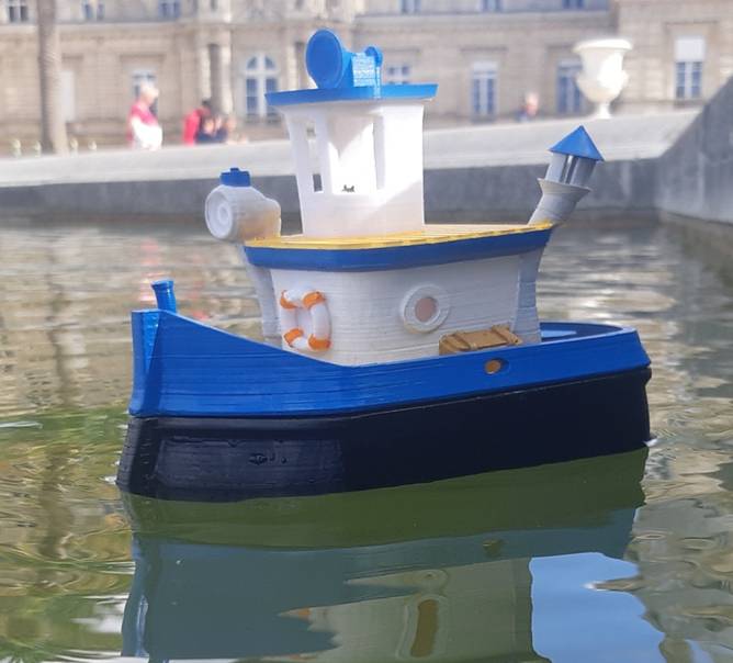 club nautique du luco jardin du Luxembourg Paris pond boat