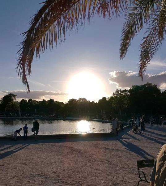 club nautique du luco jardin du Luxembourg Paris pond boat