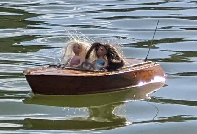 club nautique du luco jardin du Luxembourg Paris pond boat