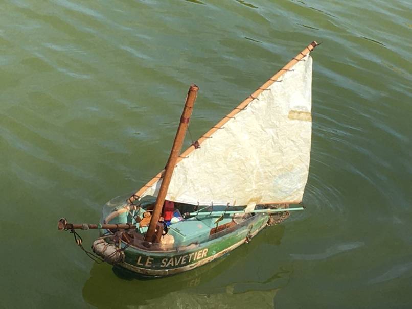 club nautique du luco jardin du Luxembourg Paris pond boat