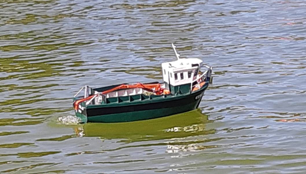 club nautique du luco jardin du Luxembourg Paris pond boat