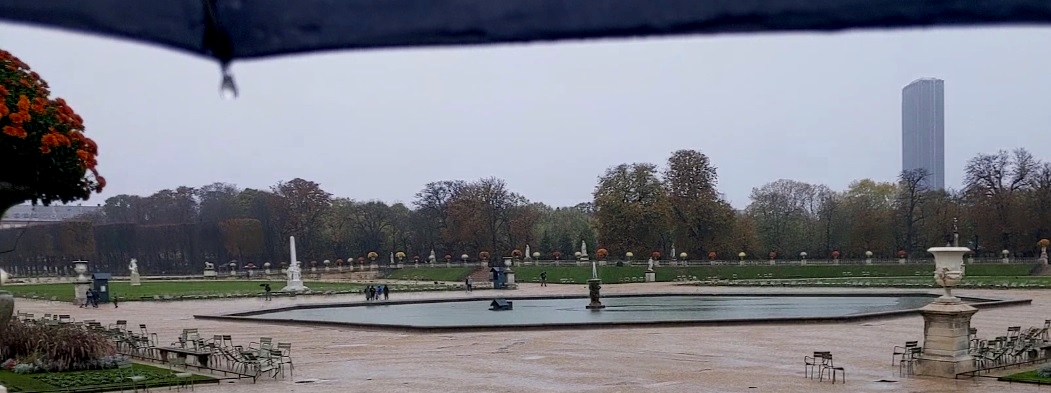 club nautique du luco jardin du Luxembourg Paris pond boat