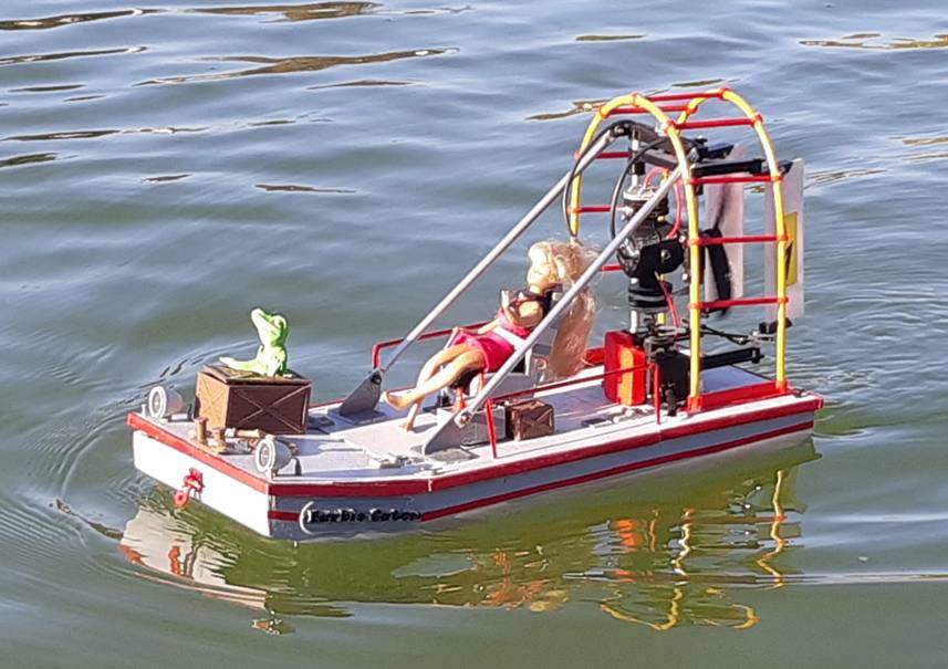 club nautique du luco jardin du Luxembourg Paris pond boat