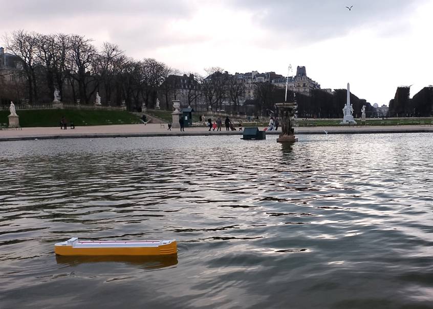 club nautique du luco jardin du Luxembourg Paris pond boat