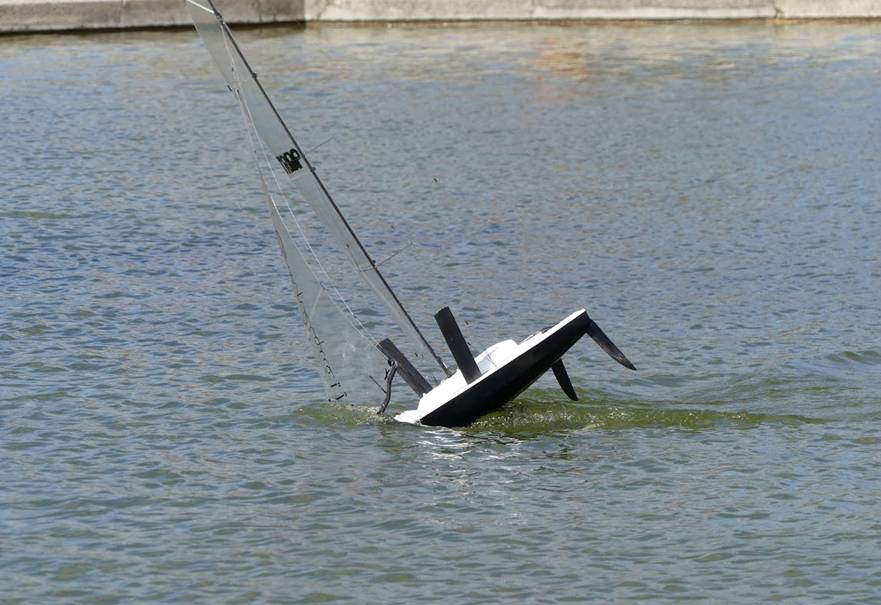 club nautique du luco jardin du Luxembourg Paris pond boat
