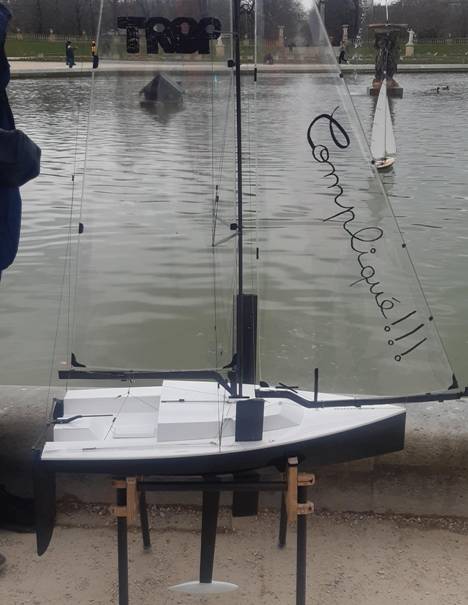 club nautique du luco jardin du Luxembourg Paris pond boat