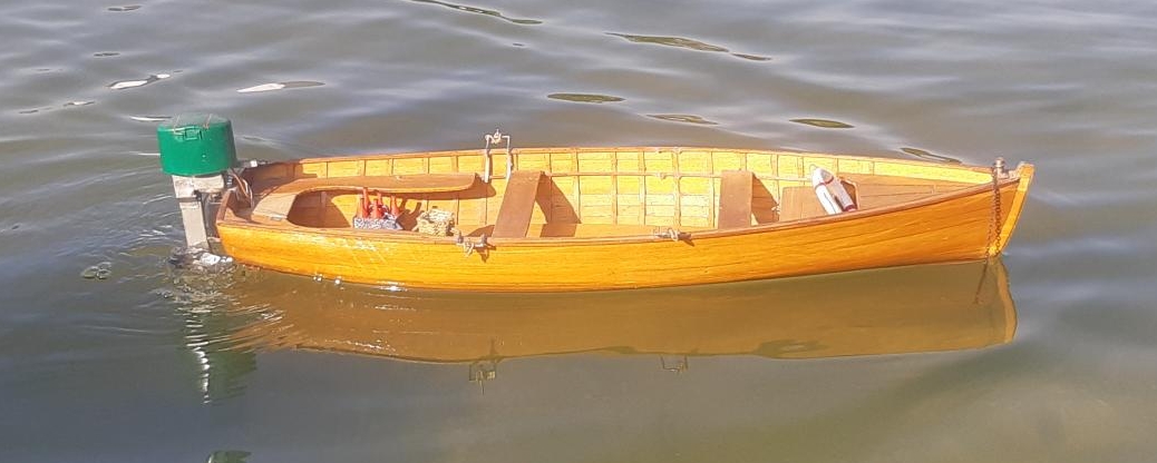 club nautique du luco jardin du Luxembourg Paris pond boat