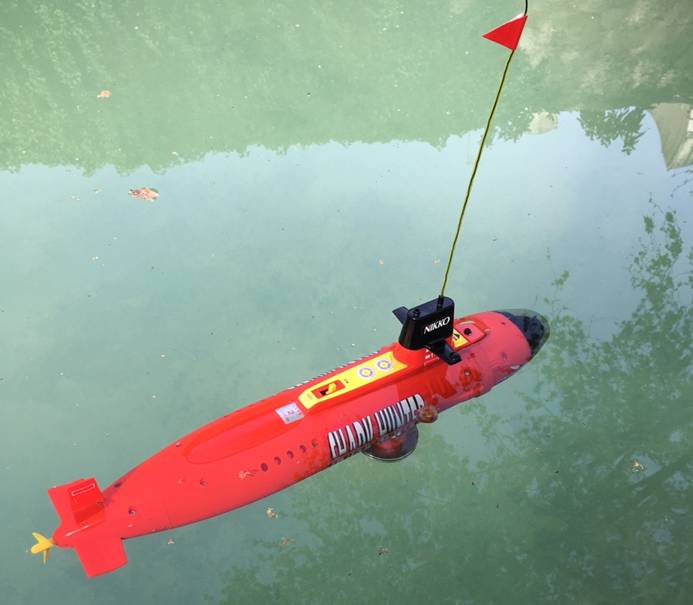 club nautique du luco jardin du Luxembourg Paris pond boat